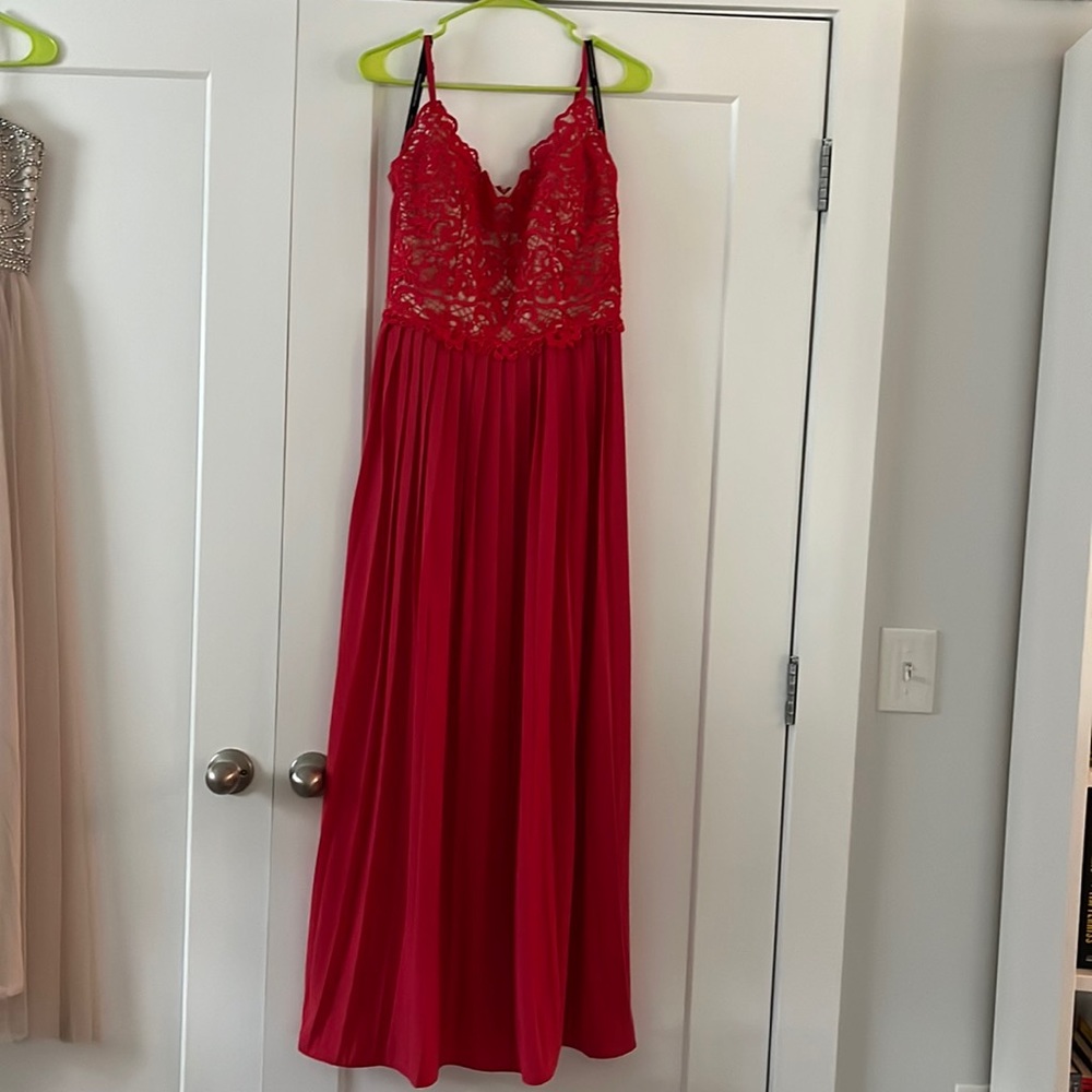 Red Lacy Pleated Formal Dress